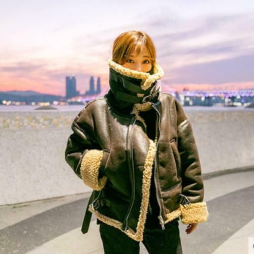 Get Ready for Winter: The Hottest Bomber Leather Jackets in 2025 | Best Shearling Leather Bomber Jacket | Leather Jacket | usa