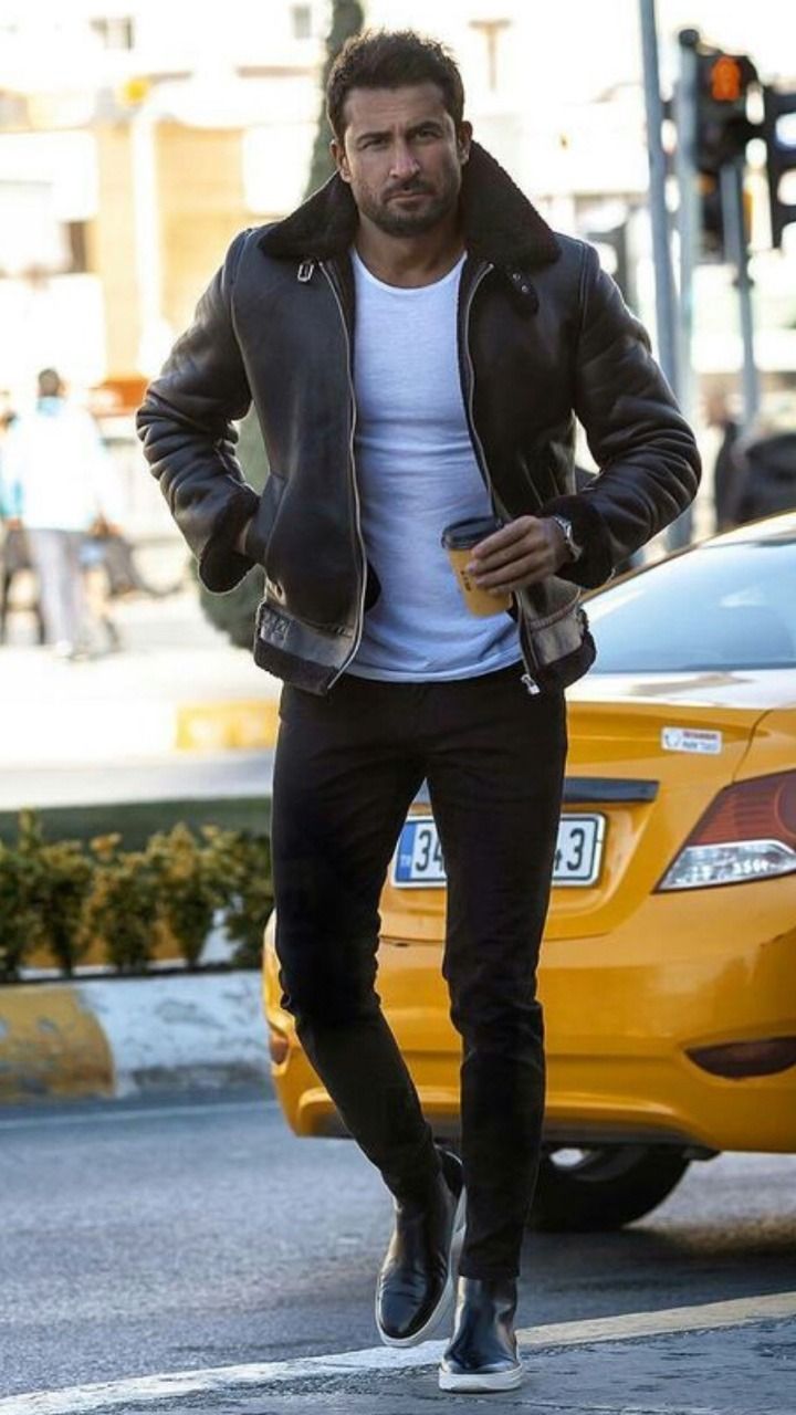 Black Shearling Fur Bomber Jacket for Men and Women | A Timeless Fashion Icon  Best Shearling Leather Bomber Jacket