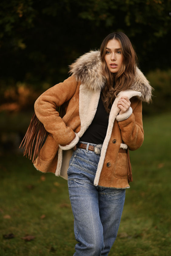 Why It's a Good Idea for You to Keep a Shearling Coat: A Story of Warmth and Style?